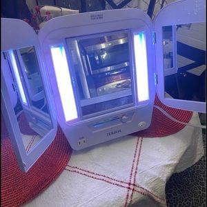 Jerdon lighted makeup mirror